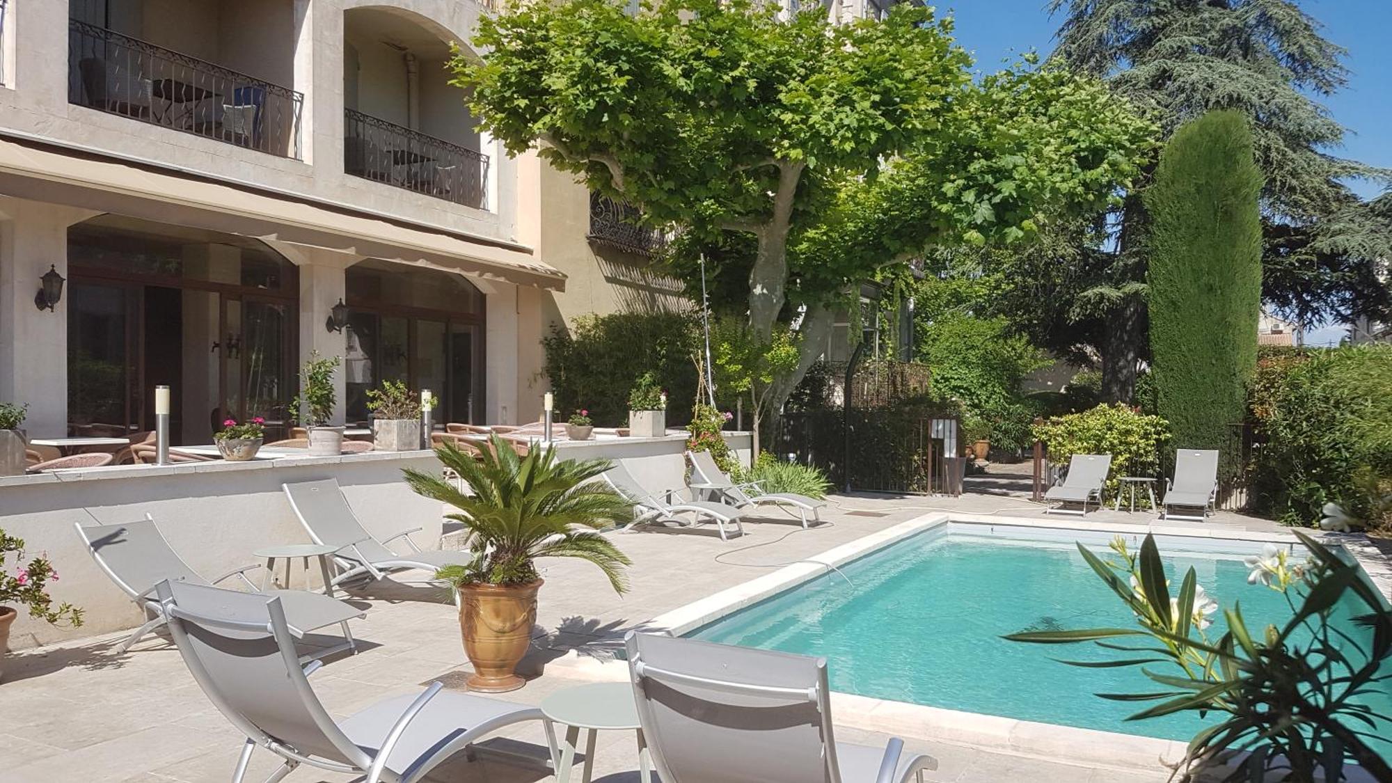 Le Castelet Des Alpilles Hotel Saint-Rémy-de-Provence Exterior foto