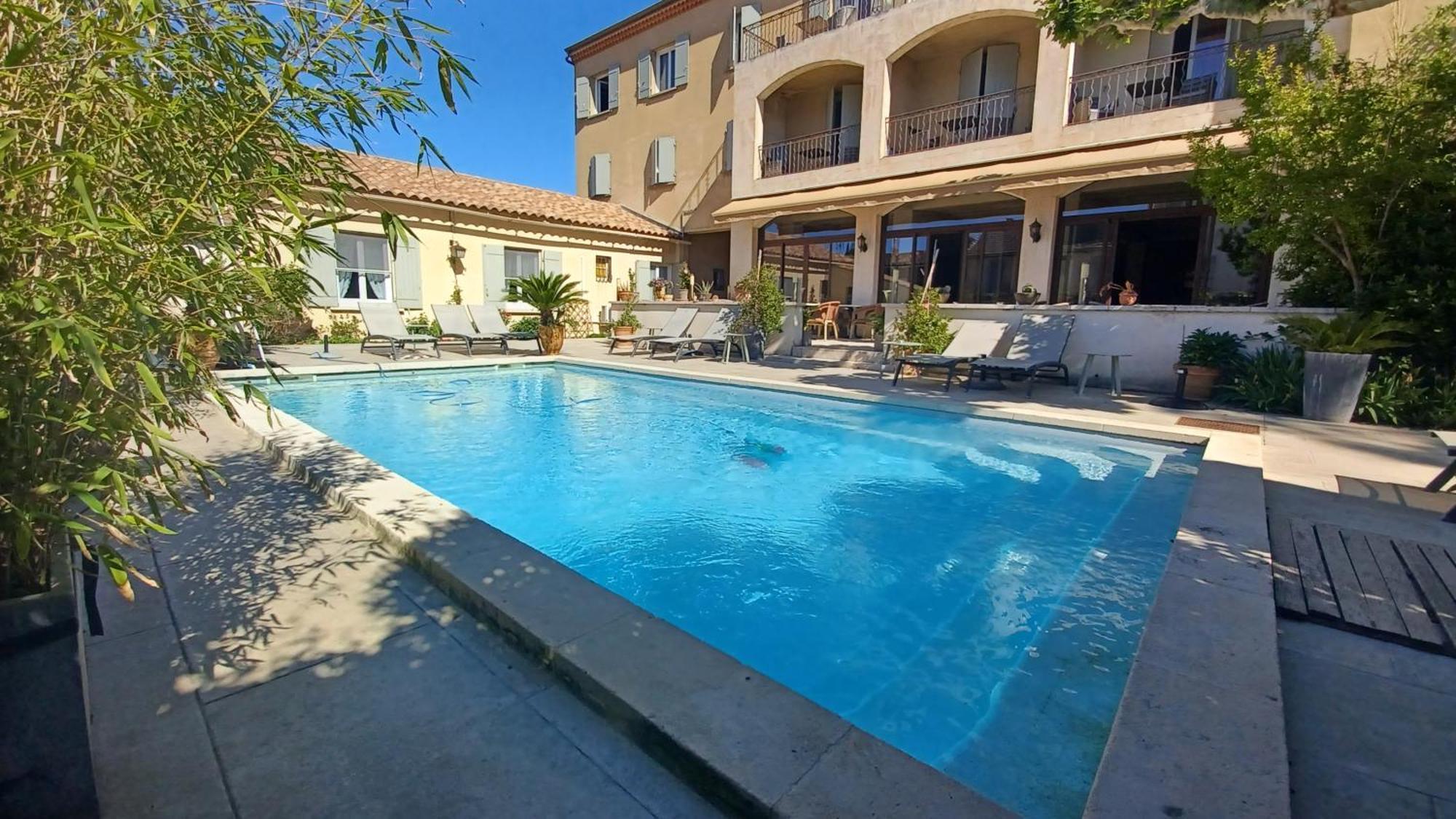 Le Castelet Des Alpilles Hotel Saint-Rémy-de-Provence Exterior foto